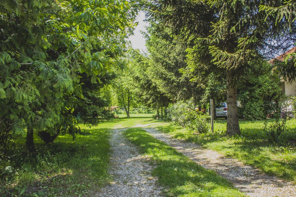 Fertődi Kúria Vendégház Exterior foto